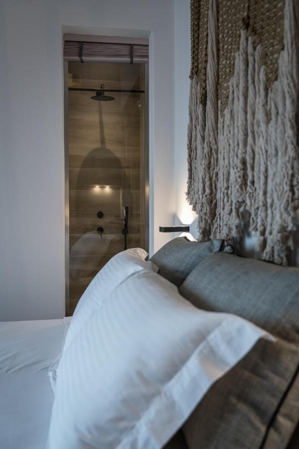 Vivere Luxury Suites Pera Gyalos Exterior photo